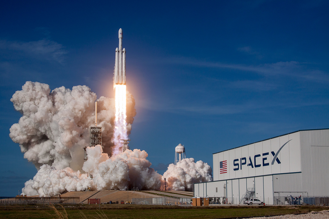 Falcon Heavy first flight